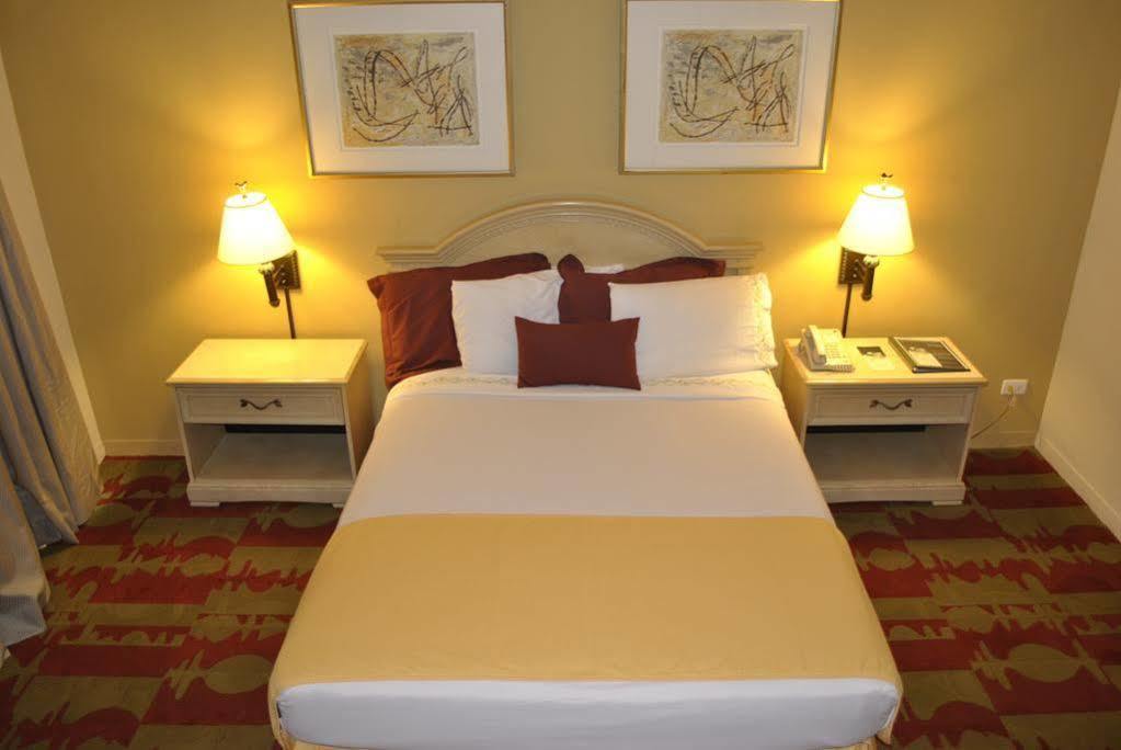 Days Inn Guam - Tamuning Esterno foto