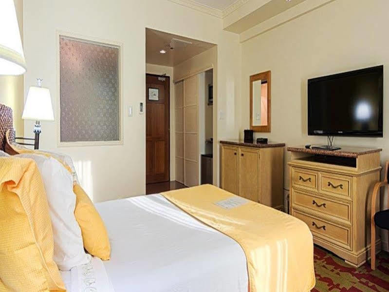 Days Inn Guam - Tamuning Esterno foto